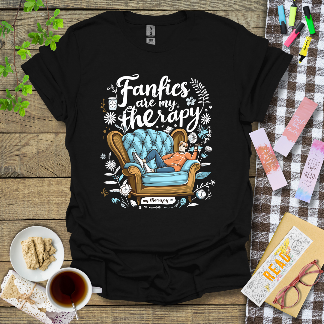 Fanfics are my therapy Graphic T Shirt