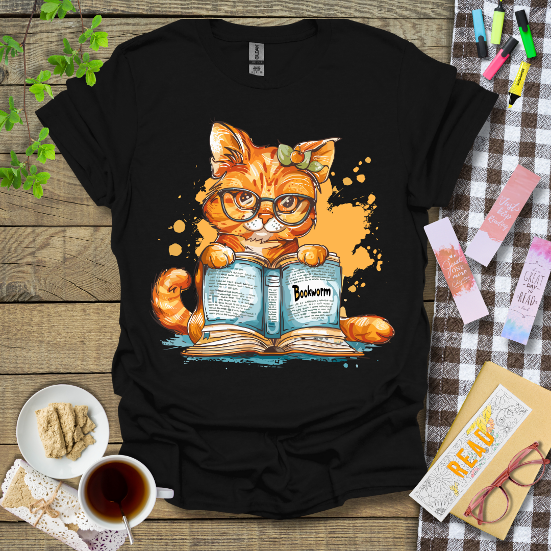 Bookworm Reading Cat Graphic T Shirt