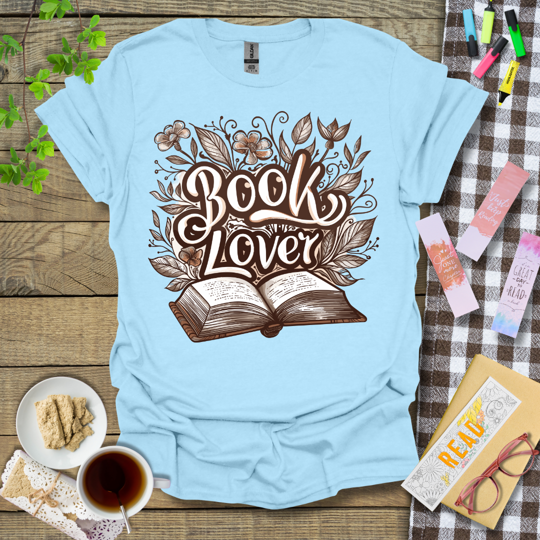 Book Lover Fall Theme Design - Graphic T Shirt