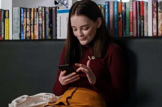 Best Apps & Websites for Reading Light Novels Online