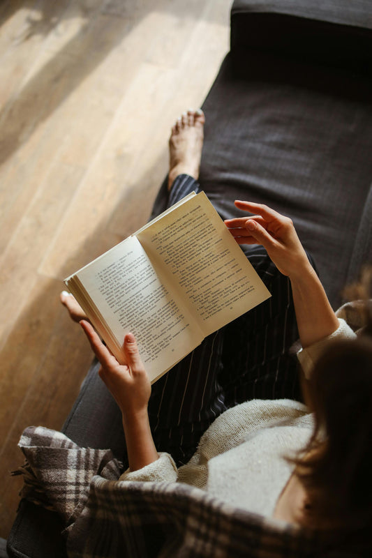 Best Cozy Fantasy Books for 2025 to Escape Reality