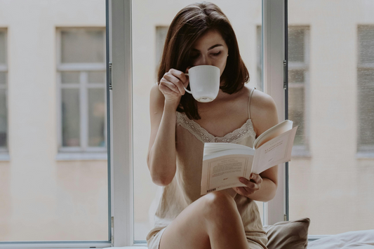 The Best Coffee & Tea Pairings for Your Reading Sessions
