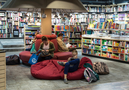 How to Start Your Own Book Club: A Step-by-Step Guide for Readers
