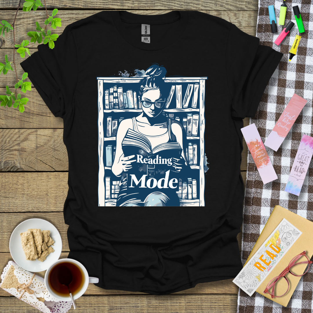 Reading Mode Girl With Glasses - Graphic T Shirt