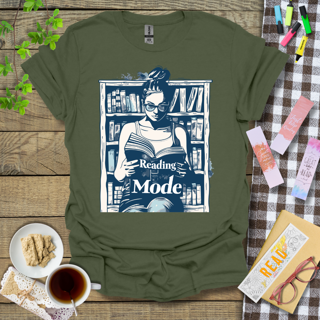 Reading Mode Girl With Glasses - Graphic T Shirt