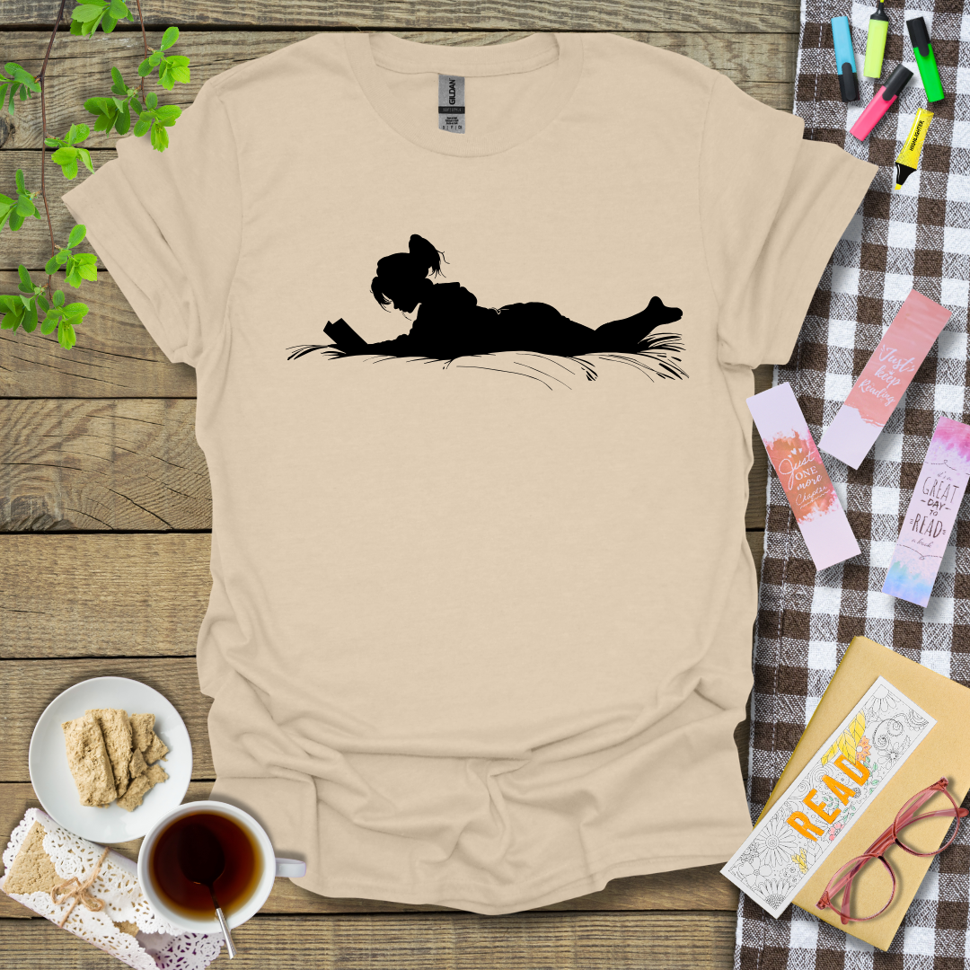 A Silhouette Of A Reading Girl Graphic T Shirt